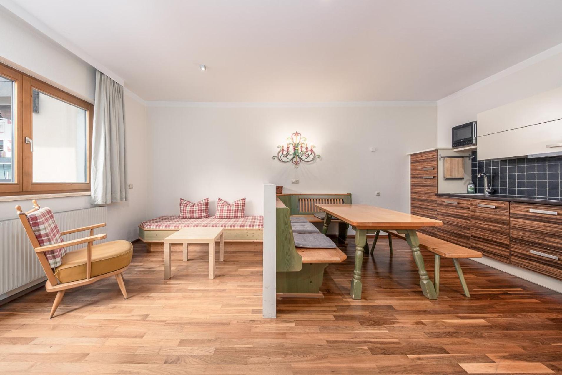 Apartments Alpina Майрхофен Экстерьер фото