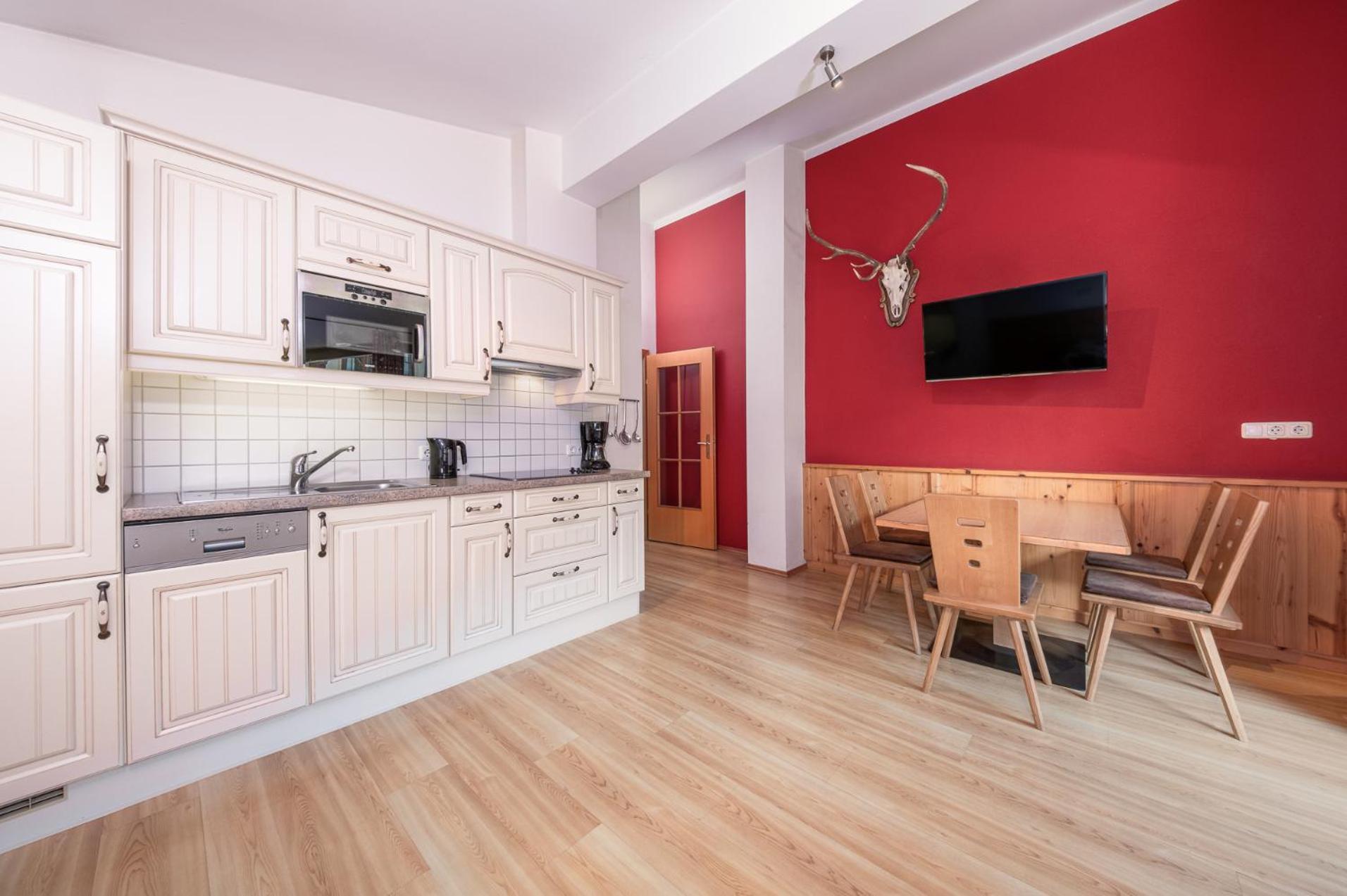 Apartments Alpina Майрхофен Экстерьер фото